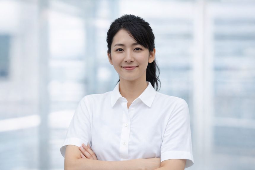 女性スタッフ
